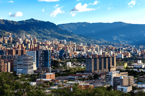 Conecta LATAM 2025 قادم إلى ميديلين