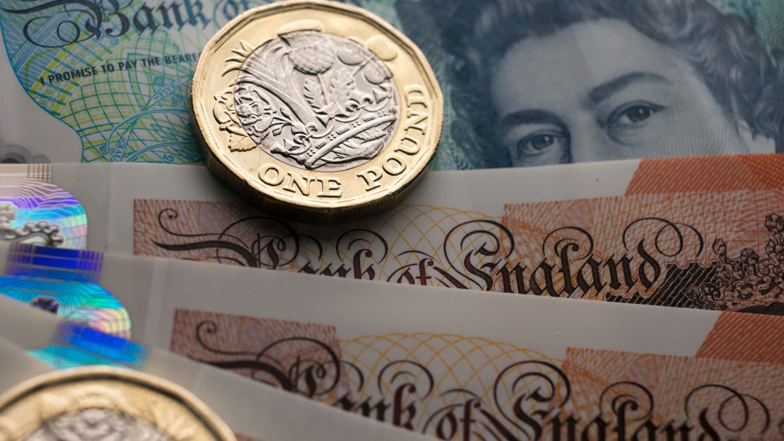 British Pound Sterling edged higher on Wednesday after Prime Minister Rishi Sunak called for a parliamentary election on July 4.
Image Source: CNBC