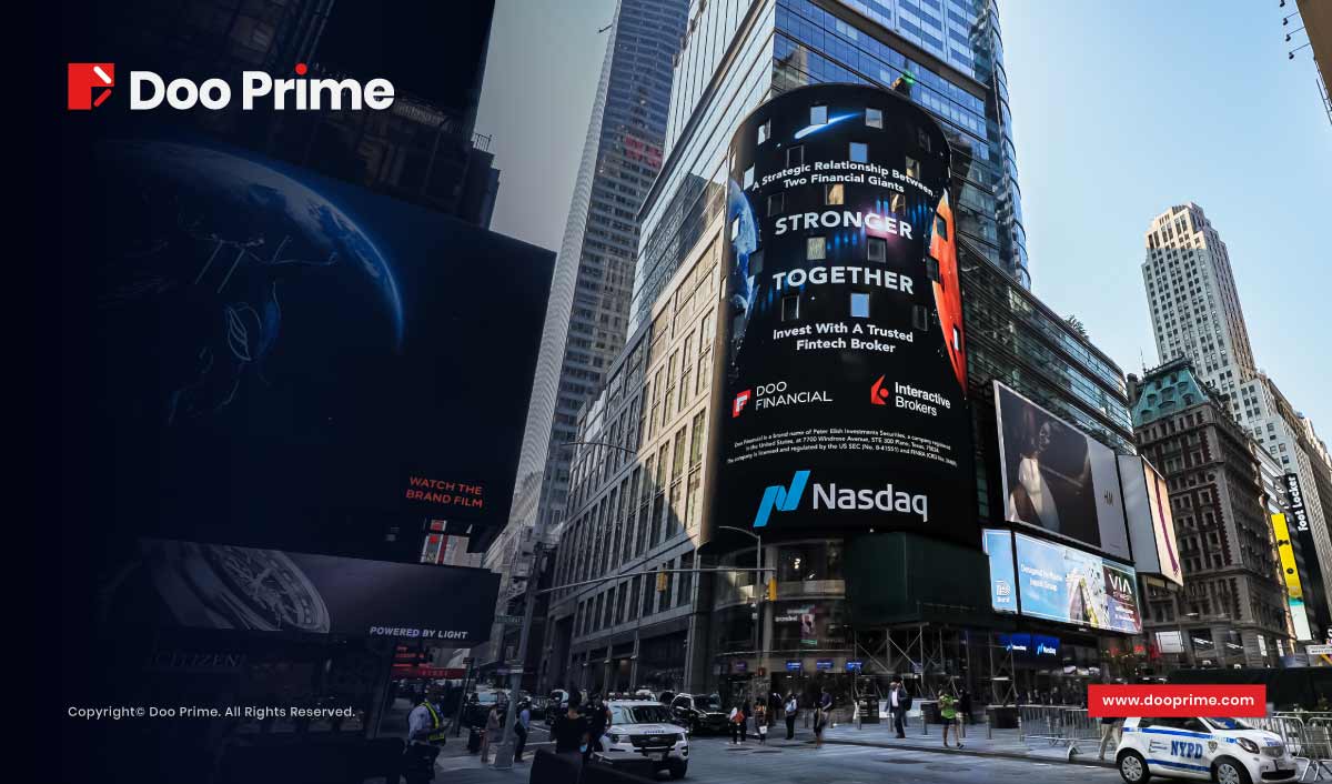 Moomoo Lights up Nasdaq Tower in NY Times Square; Receives Best Wishes from Partners and Collaborators