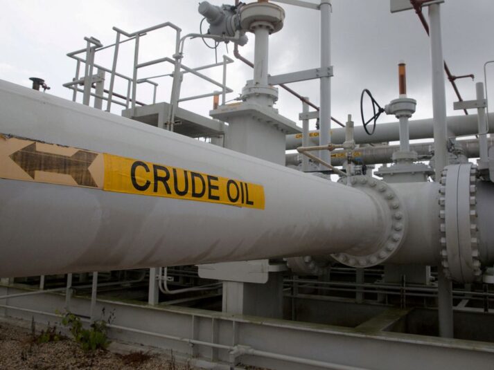 Global Oil Market Signals Short-Term Weakness Ahead Of EU Ban On Russian Oil