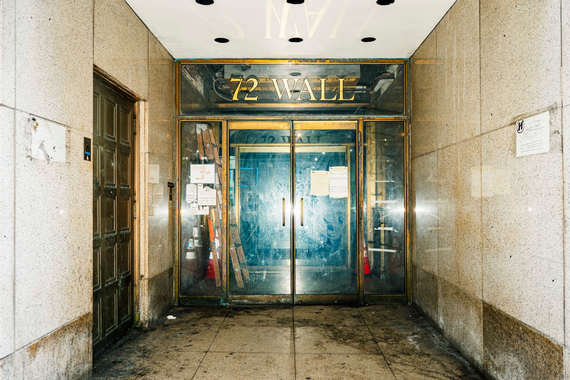 JPMorgan Chase closes its branch at 45 Wall St., marking the end of over 150 years of physical connection between the bank and the iconic financial hub.
Image Source: Wall Street Journal